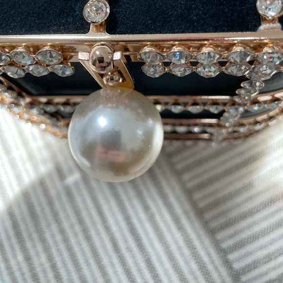 Synthetic Pearl Top-Handle Metal Bucket Bag Crystal Evening Purse (used once) - Picture 3 of 8